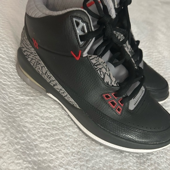 Nike Other - NIKE AIR JORDANS 2.5 ll.V youth 5